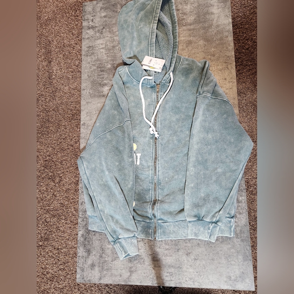NWT Smiley World zip up hoodie